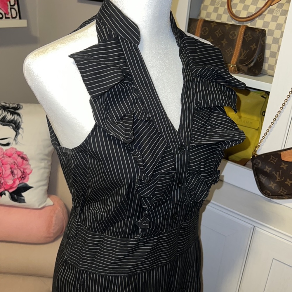 Express Pinstripe, pencil skirt dress - Picture 5 of 8